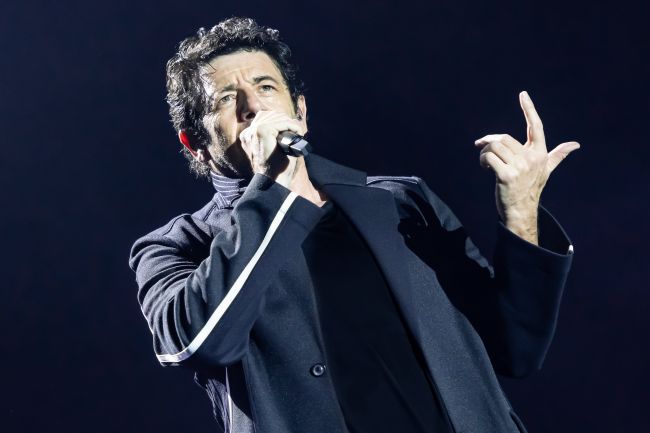 Patrick Bruel: en concert au Québec pour célébrer les 35 ans de l&rsquo;album «Alors regarde»