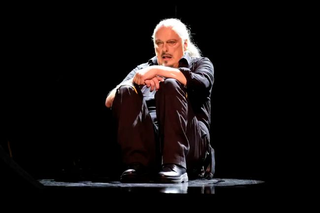 «Quichotte»: le chevalier de Cervantes renaît au cabaret