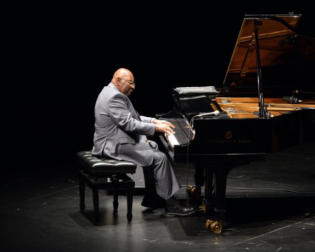 Oliver Jones n&rsquo;est plus